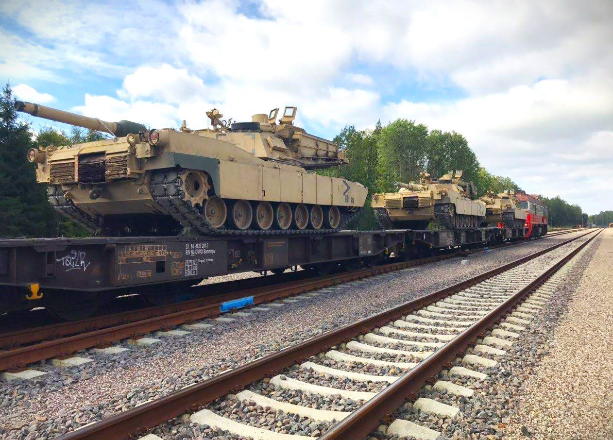 Karinės/ civilinės krovos aikštelės įrengimas Palemone