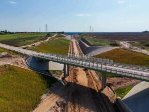 Rail Baltica dviejų lygių sankirta